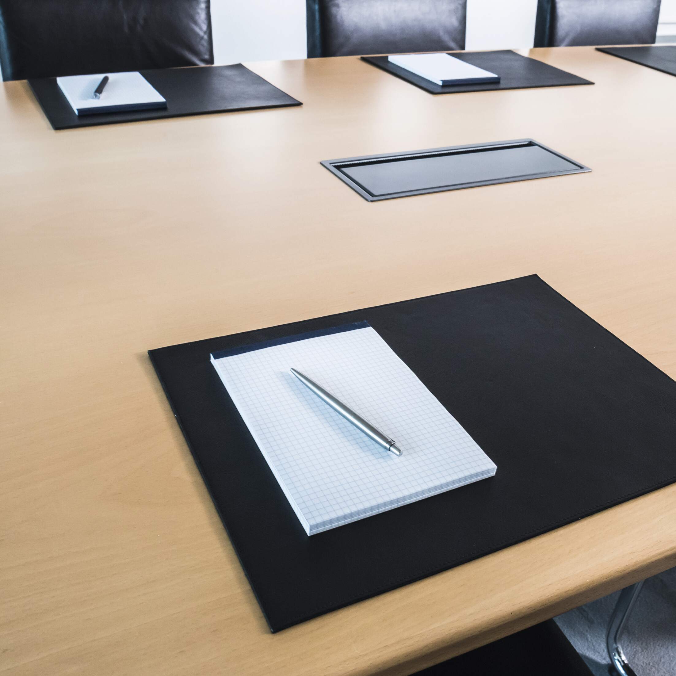Konferensunderlägg 420x300 mm läder, svart - Bild 2